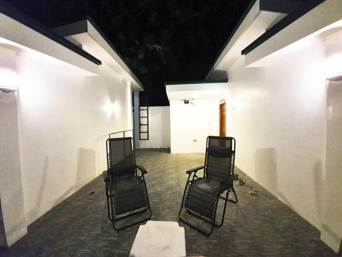 Manoc-Manoc Cocoloco Beach Resort מראה חיצוני תמונה