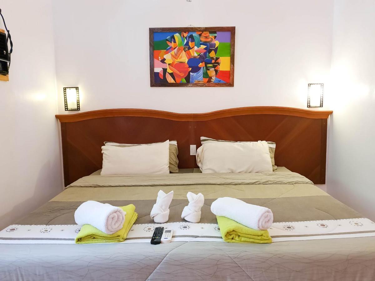 Manoc-Manoc Cocoloco Beach Resort מראה חיצוני תמונה